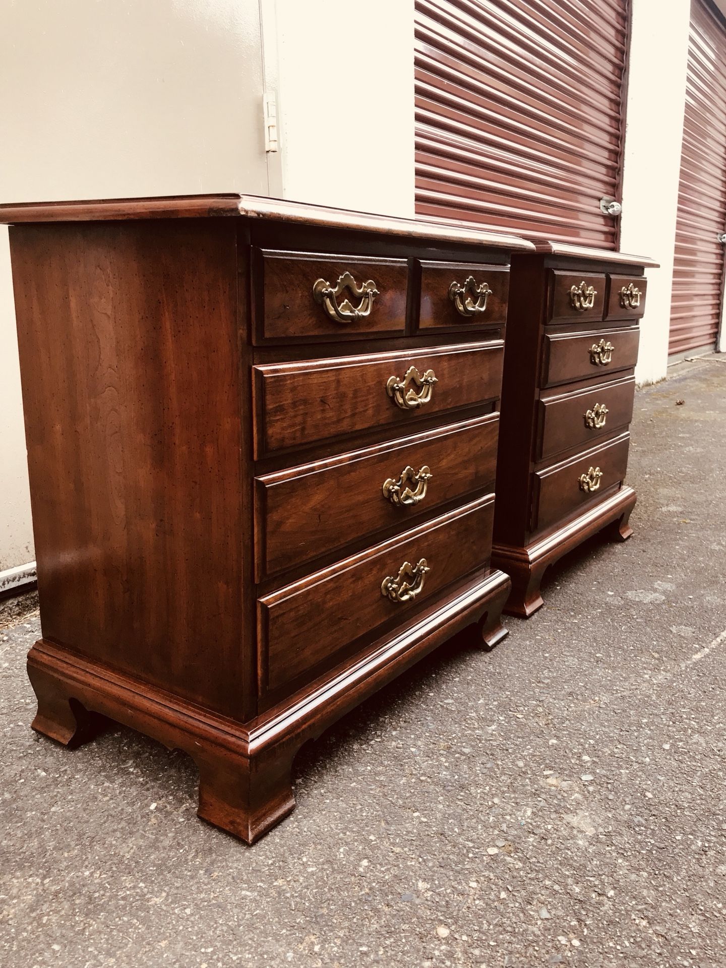 2 Cherry Wood Night Stands - Thomasville Furniture w Seal - 4 Drawers