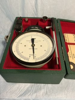 HERMAN STICHT HAND TACHOMETER - $25 LENS COVER IS BROKEN BUT INCLUDED