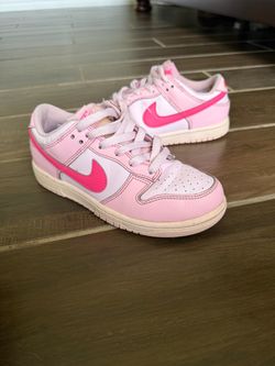 nike triple pink size 2y