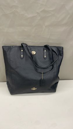 Coach Purse. Item No 769 (Shopgoodwill)