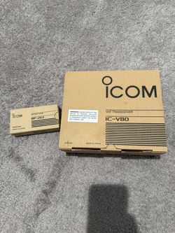 ICOM IC-V80