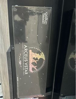 Arceus VSTAR Ultra-Premium Collection - SWSH11: Lost Origin (SWSH11)