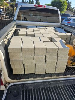 Pavers Belgard 4 pieces gray covers for 140 square feet