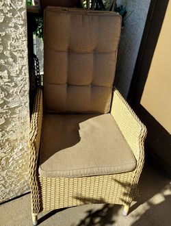 BEAUTIFUL PATEO RECLINER ADJUSTABLE CHAIRS