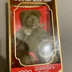 Vintage GUND 1990 Collector’s Bear – Boxed