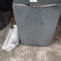 LG 14000 BTU Portable Air Conditioner 