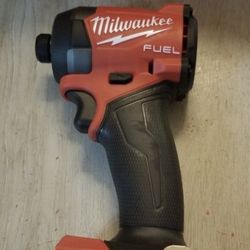Milwaukee M18 Impact