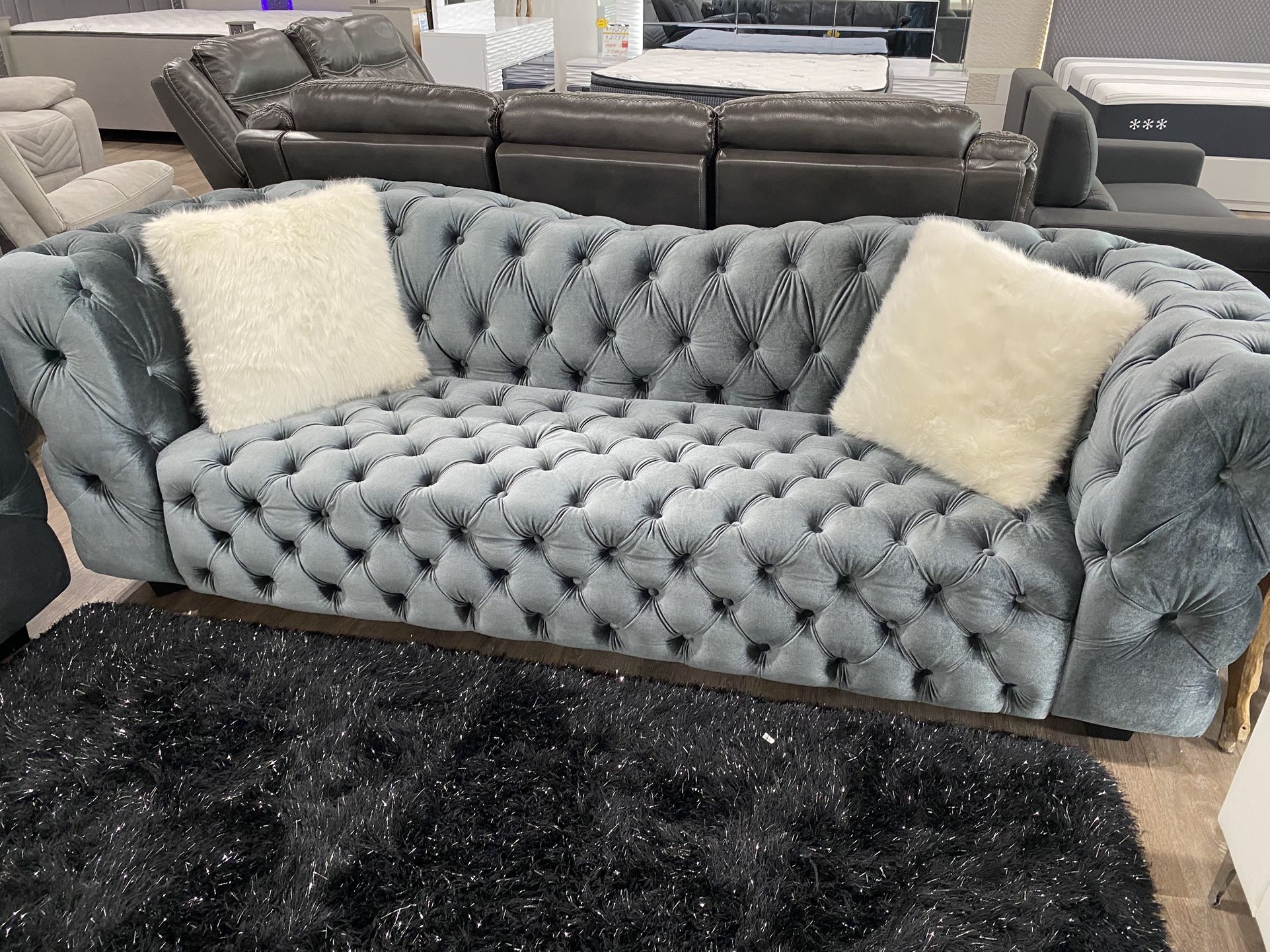 ๐๐๐ $1950 OFF ๐ฅCRUSH VELVET FULL WRAP TUFTED HIGH QUALITY SOFA And Loveseat Set