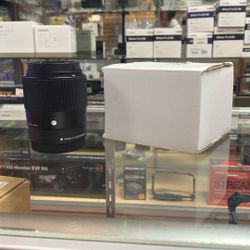 Sigma 30mm For Canon RF Mount