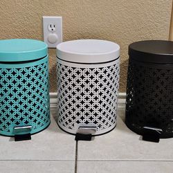 Step Trash Cans (w/ original tags!)