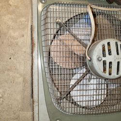 Dual Twin Window Fan, Model 210.