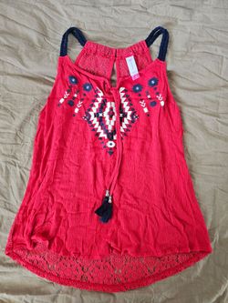 No Boundaries Red lace tied sleeveless tank top