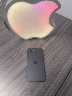 iPhone 17E 256GB Black AT&T Locked Good Condition