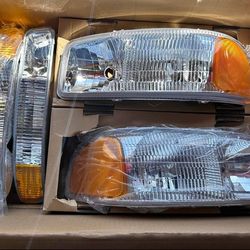 99-06 GMC Sierra | 00-06 GMC Yukon / Yukon XL Headlights Faros Calaveras Micas Luces Lamps