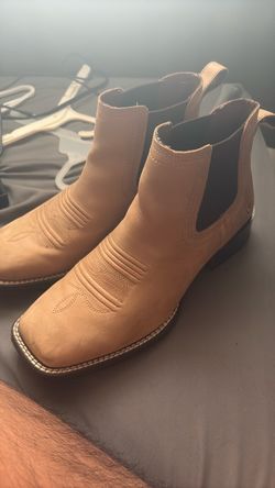 ariat boots 9.5 men’s