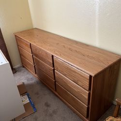 “PENDING “Solid Oak Dresser