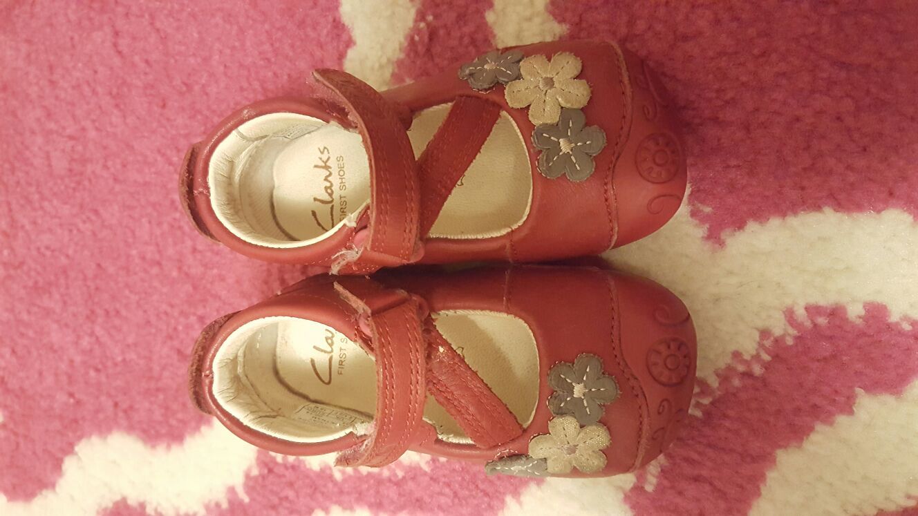 Clarks toddler 3.5