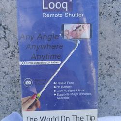 Looq Remote Shutter Selfie Stick