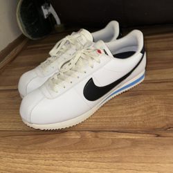 Nike Cortez Men’s Size 11.5 (Like New)