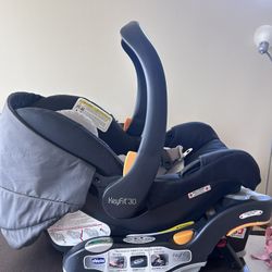 Chicco Keyfit 30 Infant Car Seat With Base