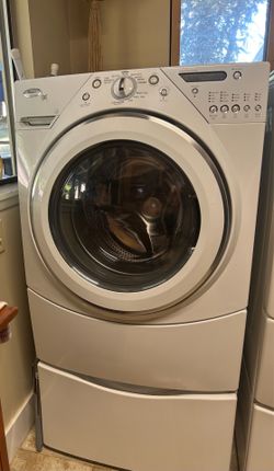 Whirlpool duet washing machine/pedestals