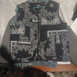 Mens Paisley Vest (Mens M)