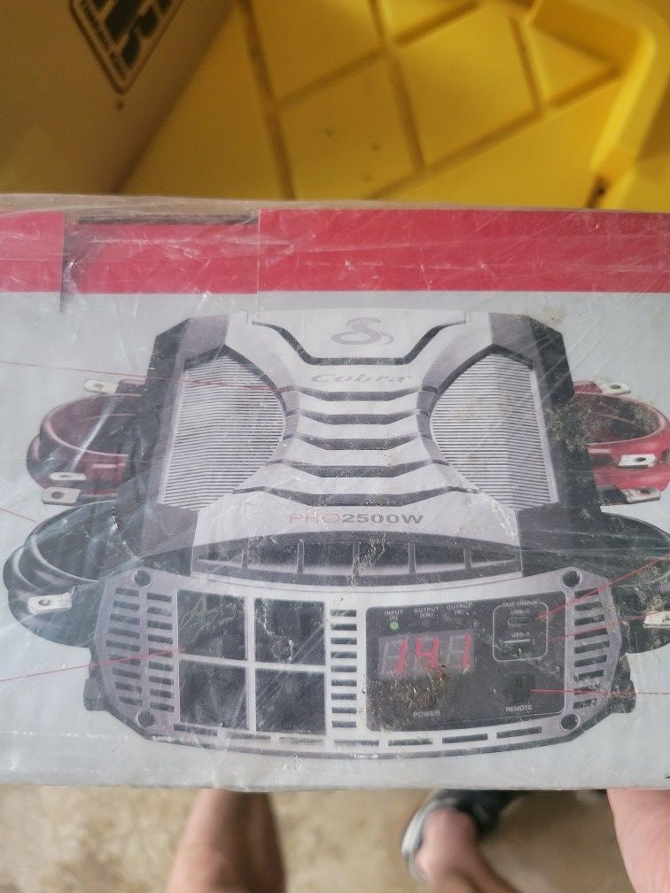 Cobra PRO 2500W Inverter Professional Grade