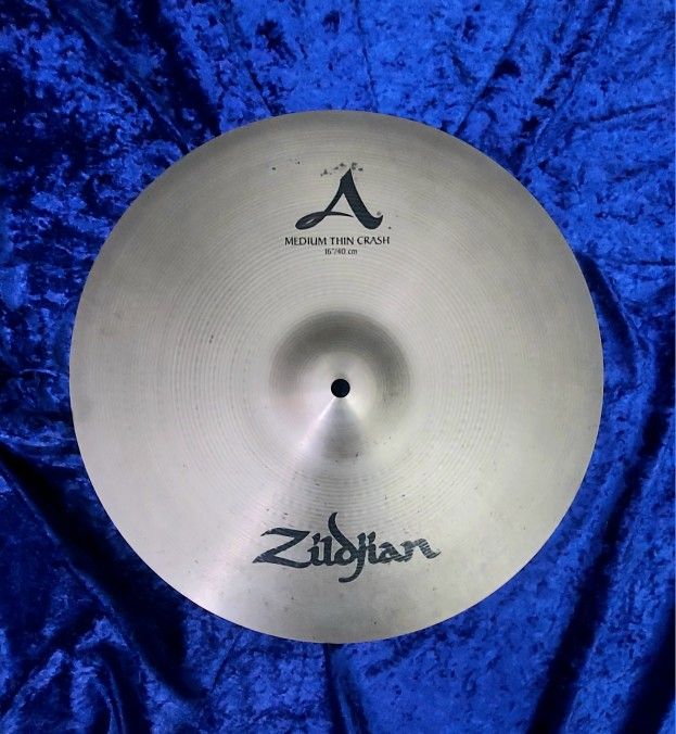 Zildjian A Medium Thin Crash 16 Drum Cymbal !!$200 Or Best Offer !