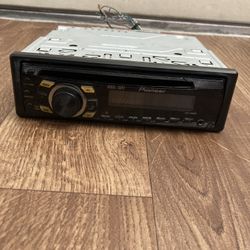 Pioneer Stereo 