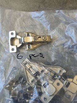 Door hinges