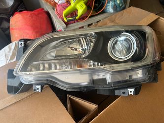 OEM 2015-2017 Subaru Outback Left Headlight (Driver Side)