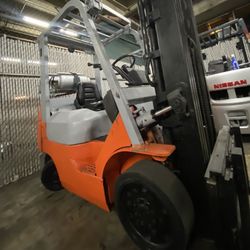 LOW HOURS Toyota Forklift For Sale 