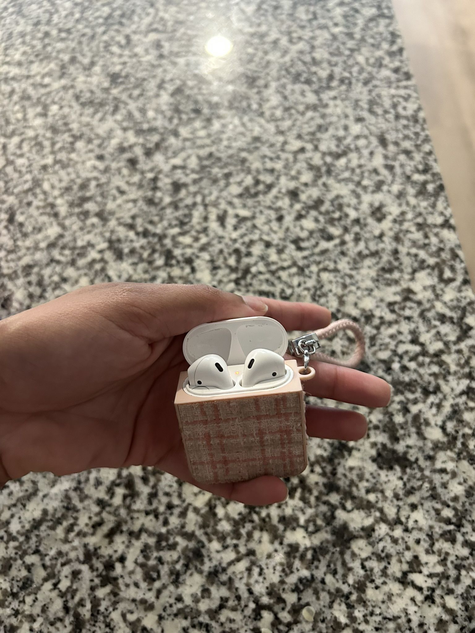 airpods 2nd gen