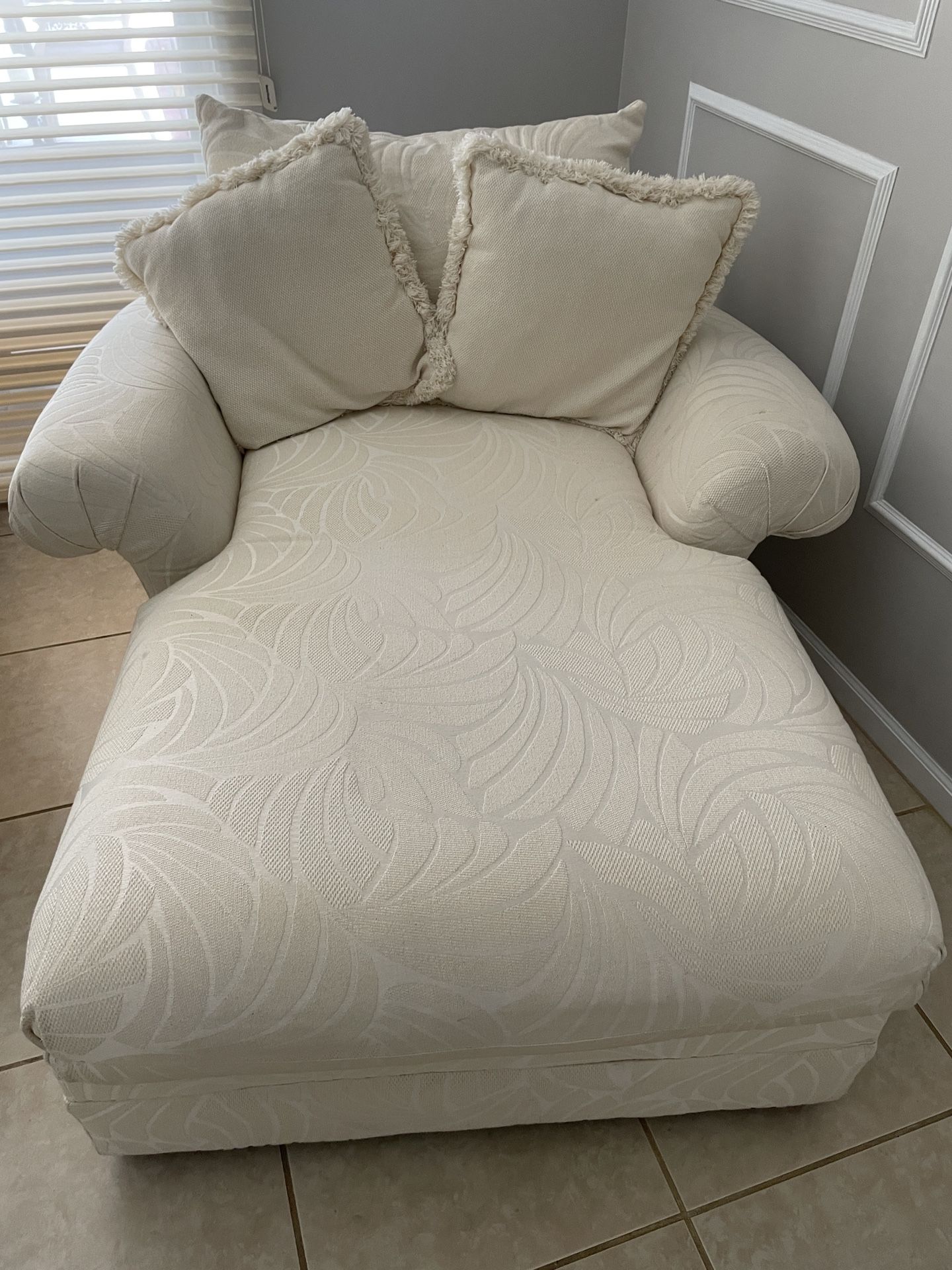 Chase lounge and sofa set