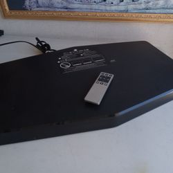 Bluetooth Speakers In New Condition Work Perfect $60 A Set