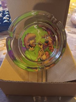 Cool 420 shaggy and scooby glass ashtray