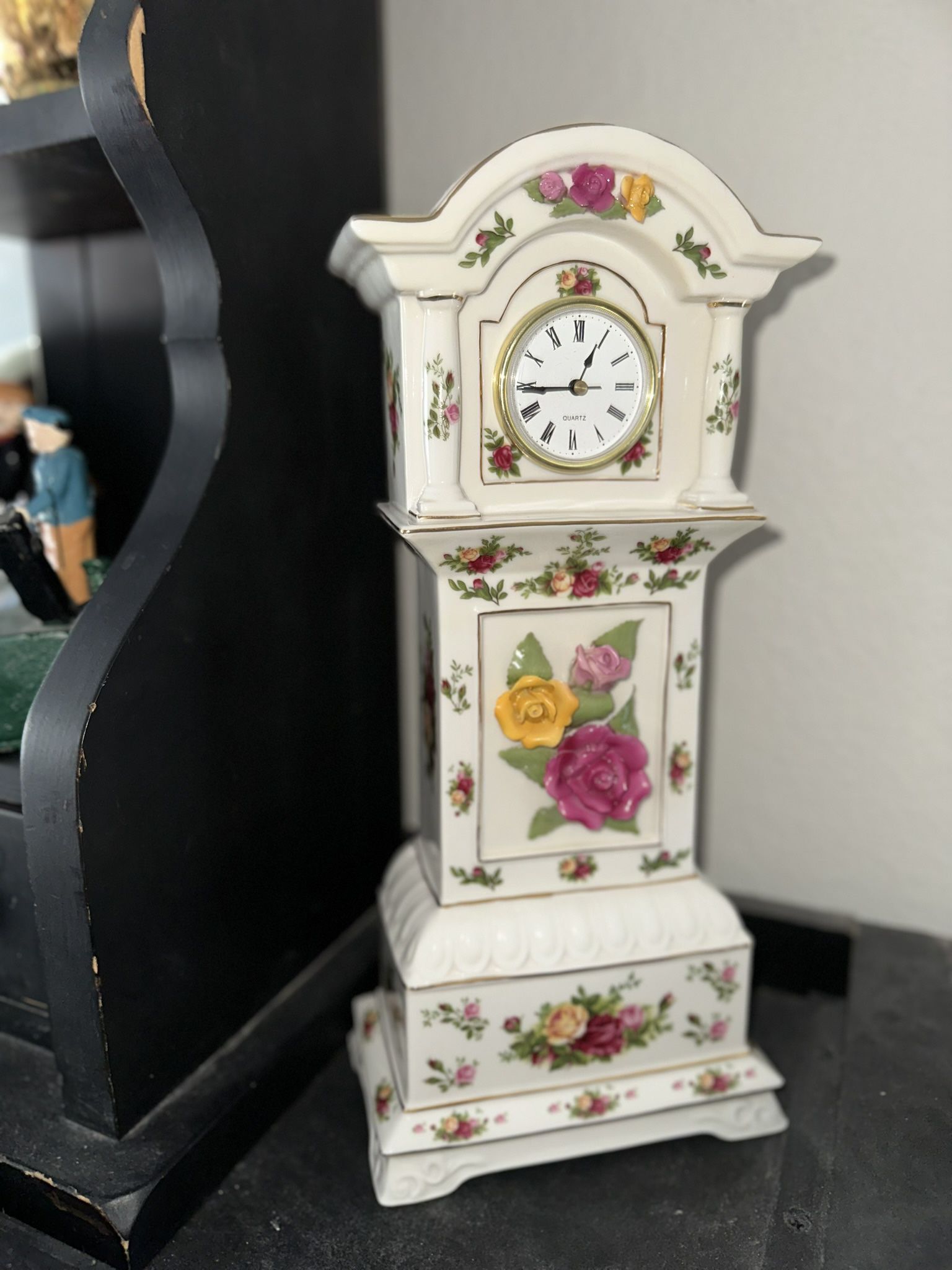 Royal Doulton Old Country Roses Grandmother Clock
