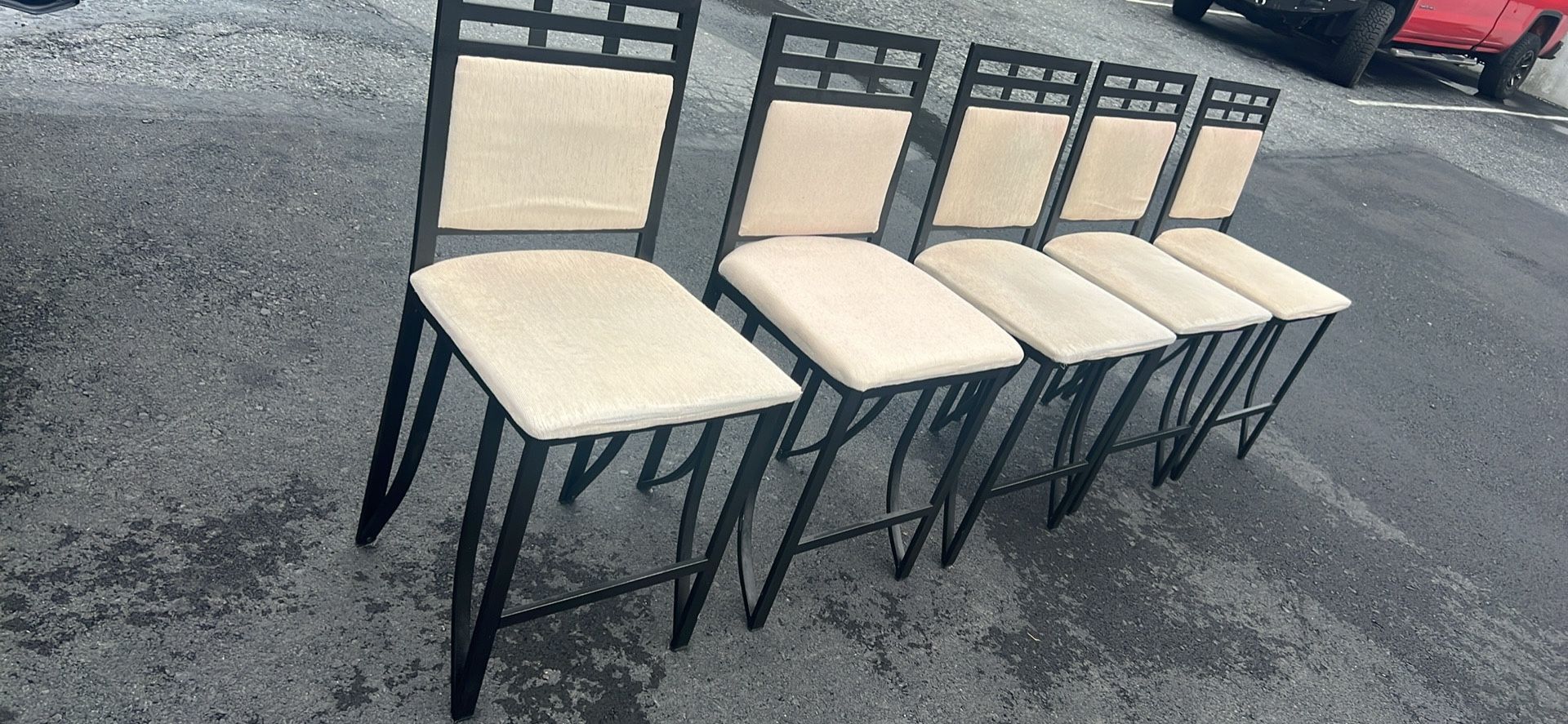24”h 5 Metal Stools Chairs