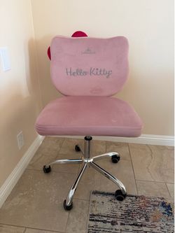 Hello Kitty Impressions Chair