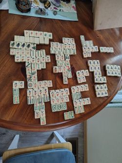 Vintage Mahjong Tiles (161) Total Pieces (7) are Blanks