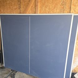 Ping pong table