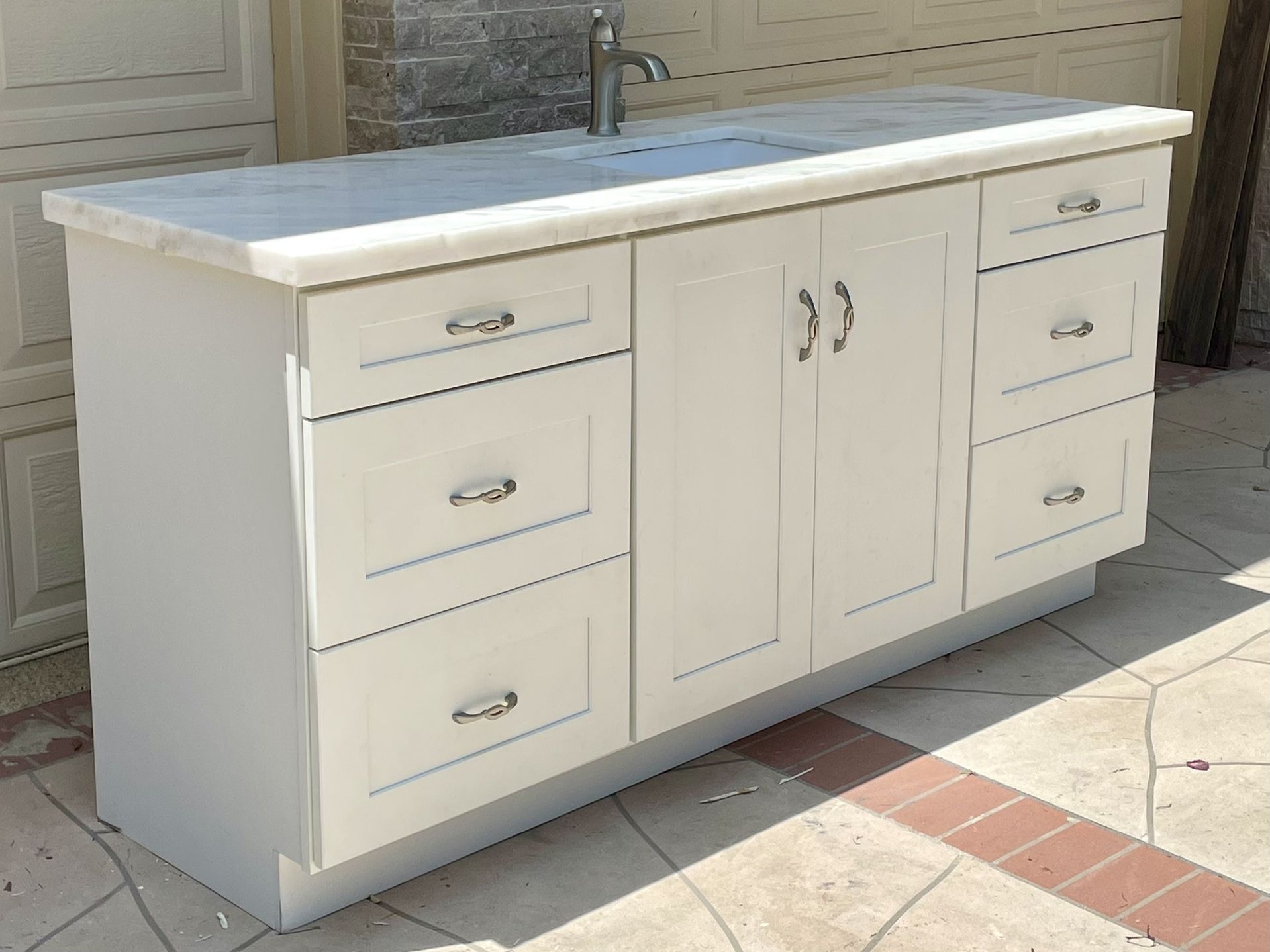 72” Bathroom Vanity for Sale in Orange, CA OfferUp