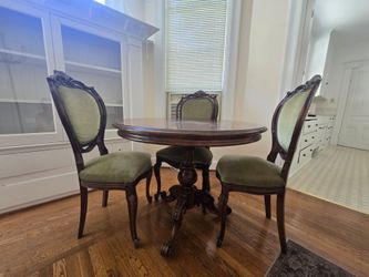 Victorian style round table & 3 chairs