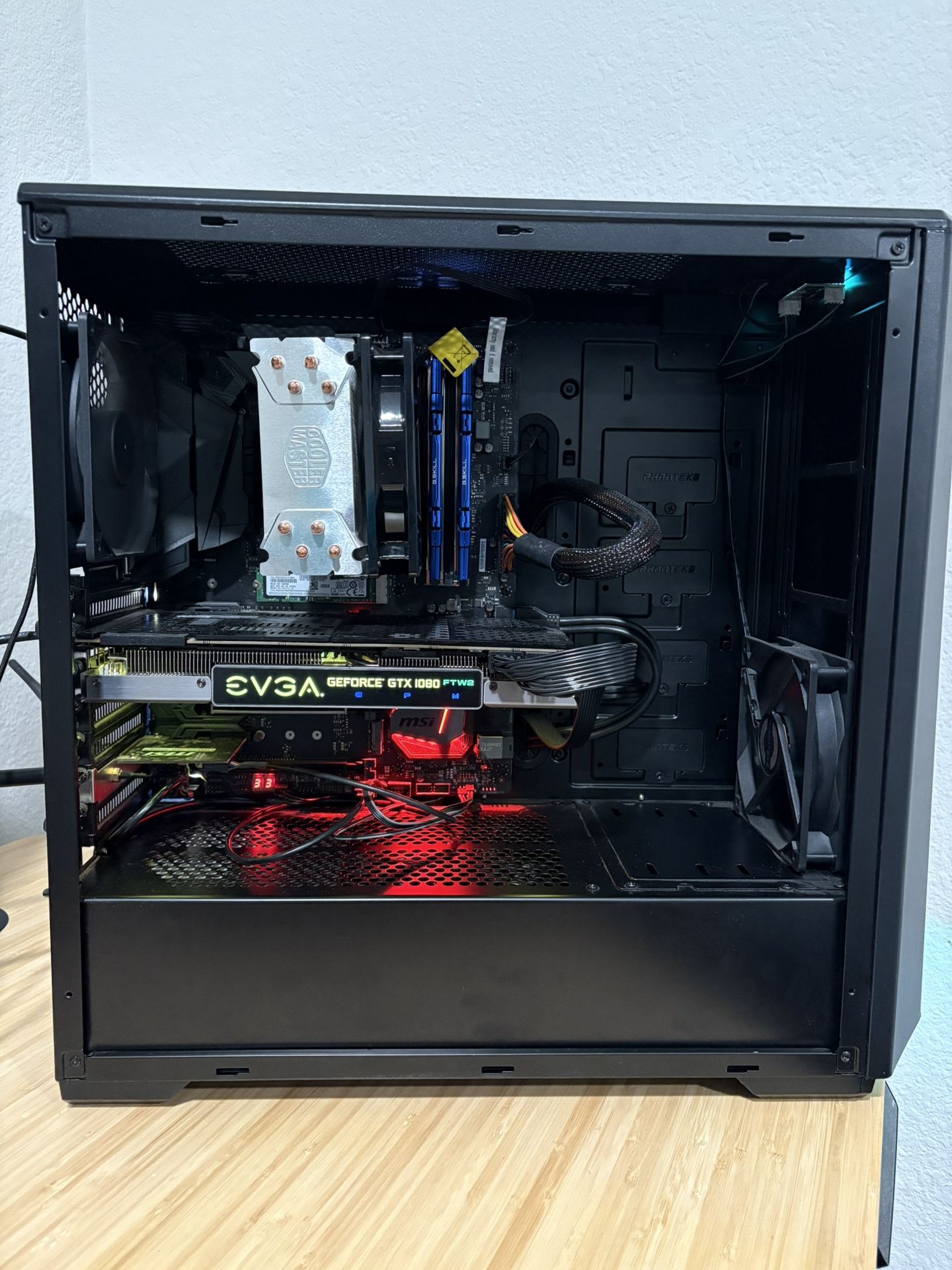 Gaming PC - Intel i7-7700/Nvidia 1080/16 GB RAM/500 GB SSD/2 TB HDD