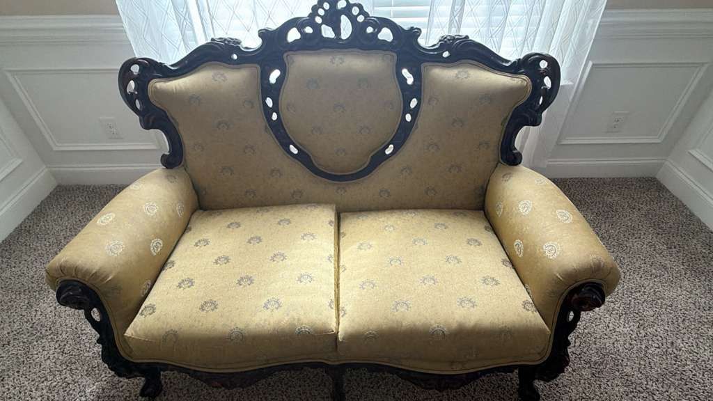 3 Piece Vintage Living Room Set 