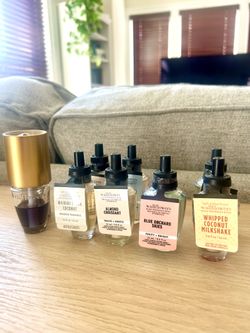 Bath & Body Works Wall Flower Plug-In with 7 Refills