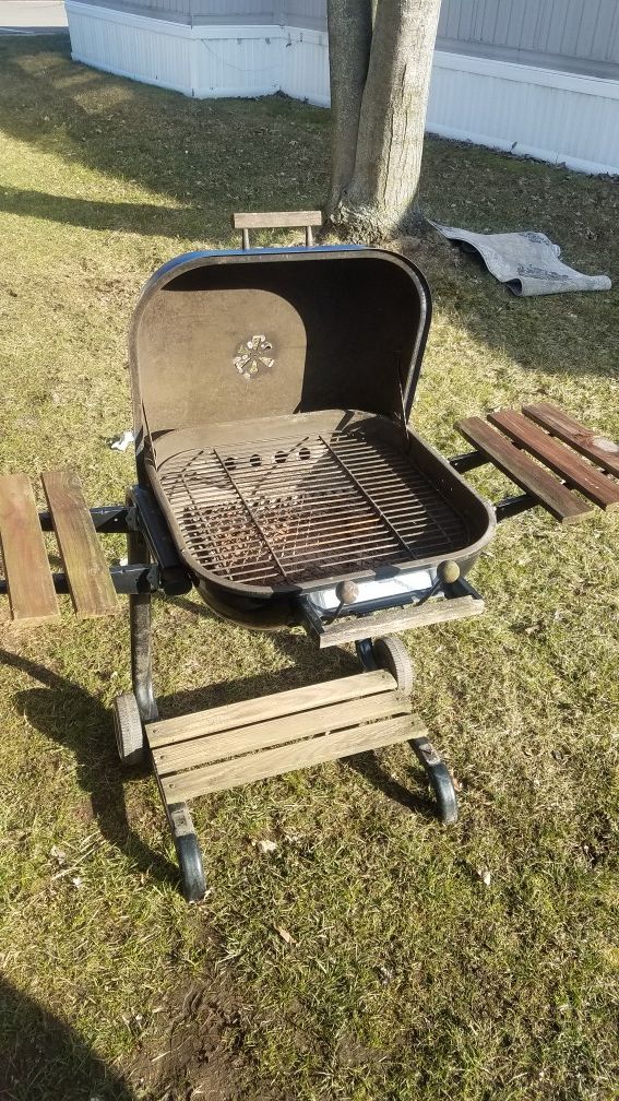 Charcoal BBQ Grill