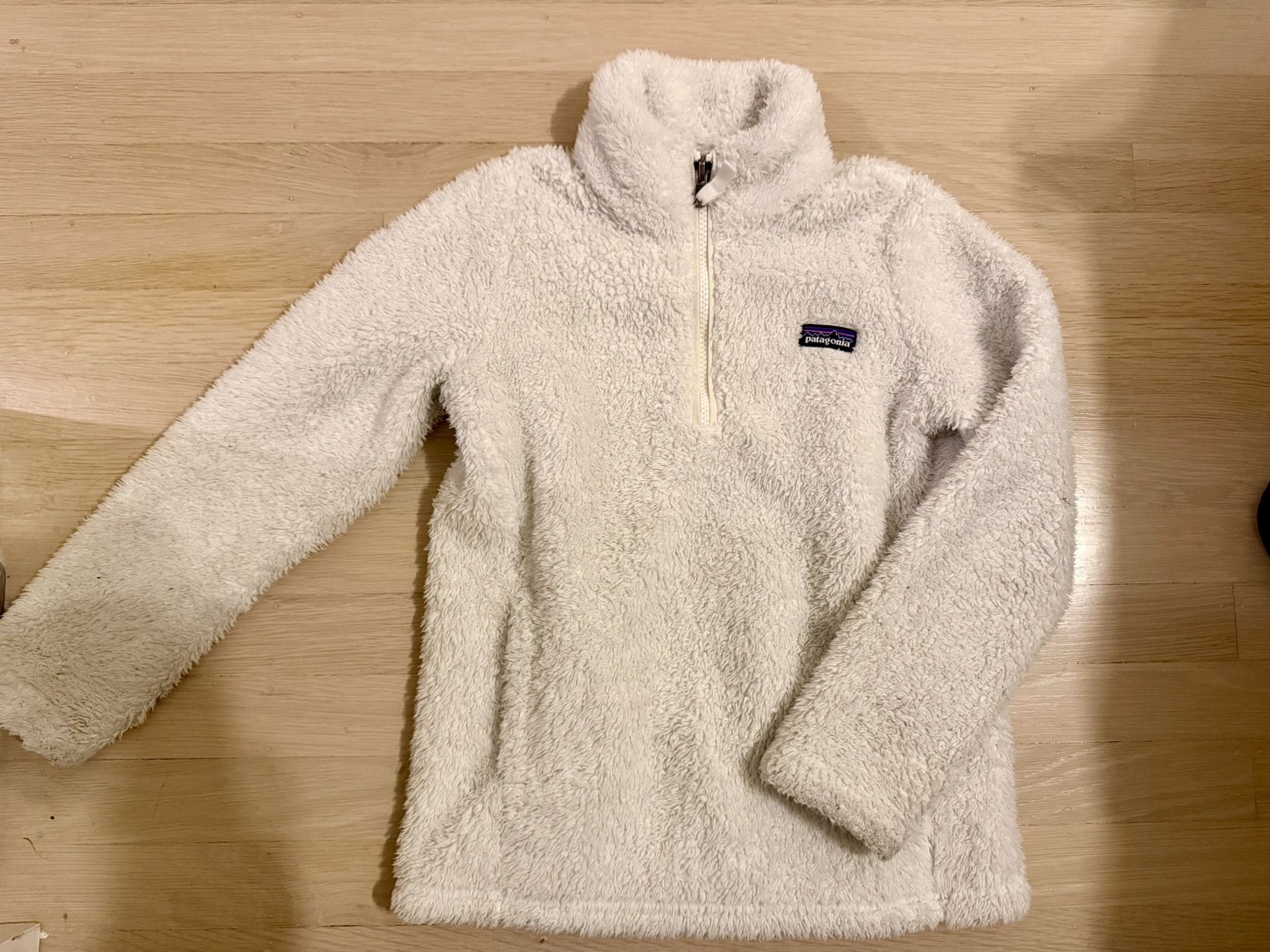 Kids unisex white Patagonia Los Gatos sweater Small S (7-8)