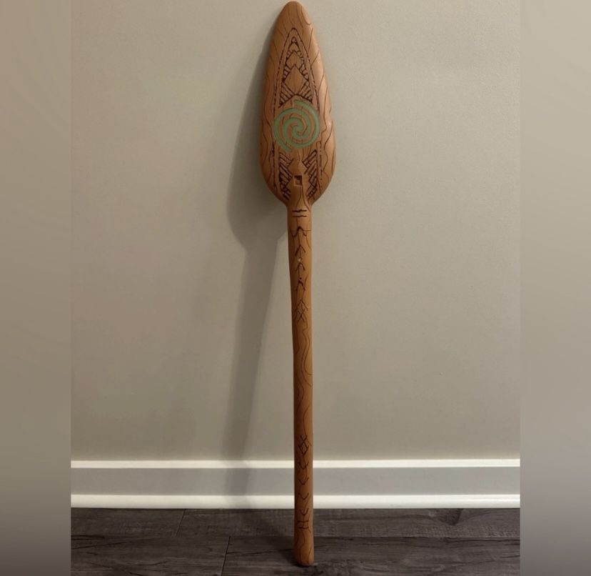Disney Moana 36” Magical Paddle Oar that talks and has glowing green light toy