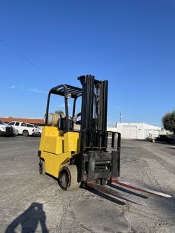 Yale Forklift 4000 LB CAP COMPACT SIZE